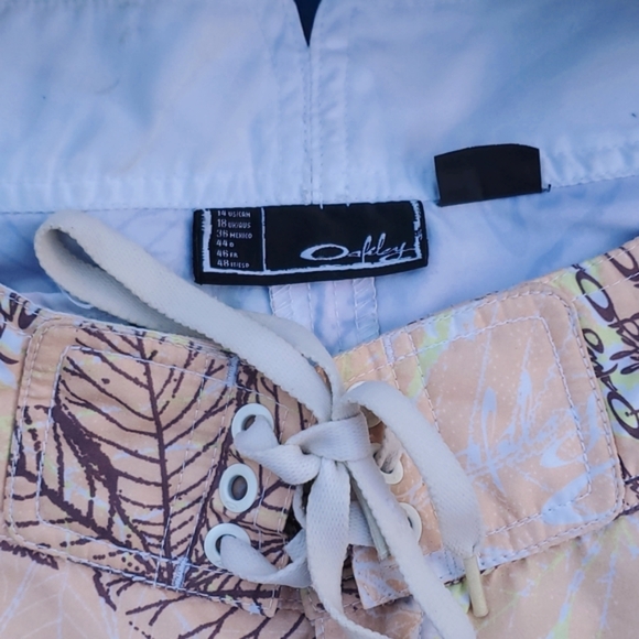 Oakley Boardshorts - Picture 3 of 6